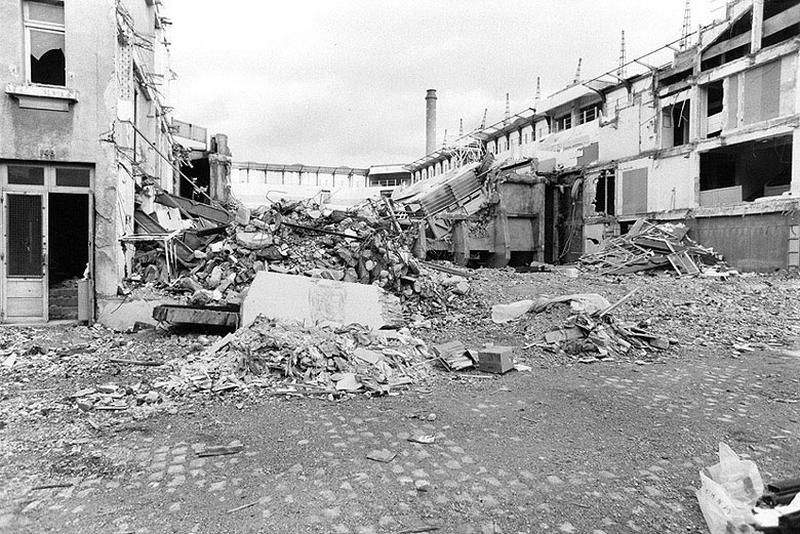 Destruction des ateliers de l'usine Kalker.