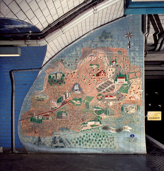 Carrelage mural : Ville de Montreuil-sous-Bois