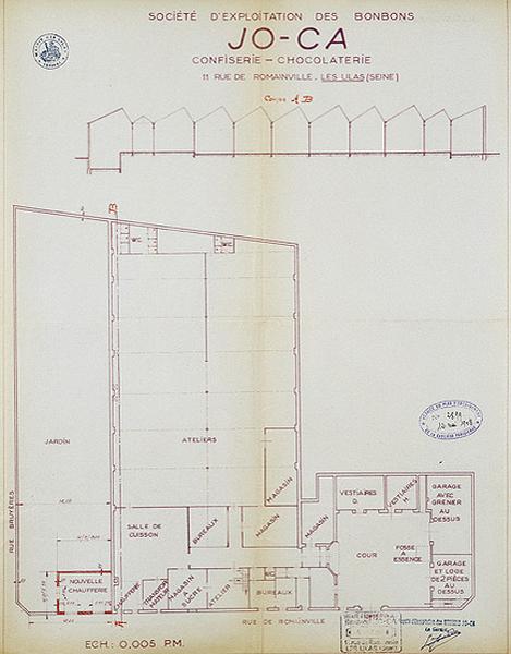 Plans accompagnant une demande de permis de construire : plan-masse et coupe N-S de l'ensemble de l'usine, emplacement de la 'nouvelle chaufferie', 1948.