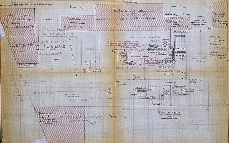 Plan du rez-de-chaussée, indiquant la fonction des ateliers et l'emplacement des équipements, 1968.