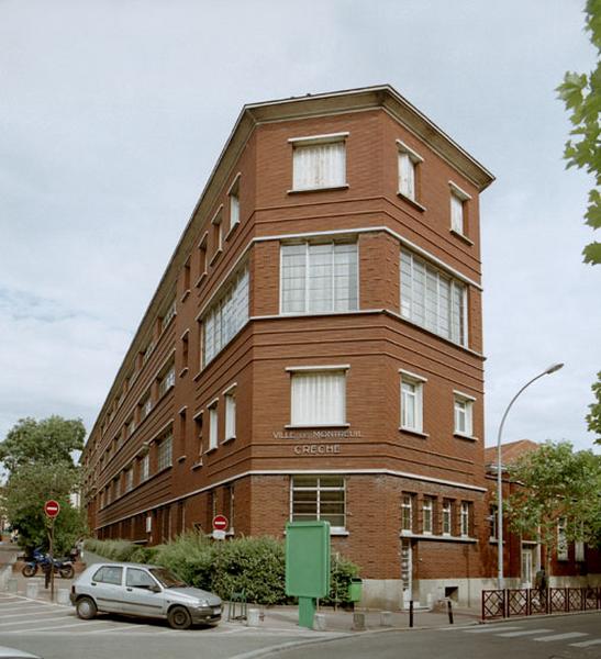 Vue d'ensemble du bâtiment.