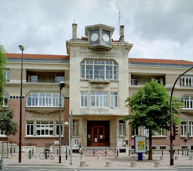Détail du corps central du bâtiment