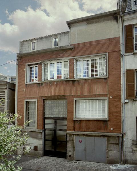 Vue d'ensemble d'une maison au 5, rue Girardot.