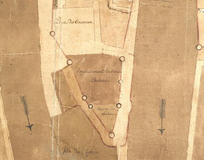 Détail du plan de Melun par Limosin (XVIIIe siècle) montrant l''emplacement du vieux château' et la 'place des Cazernes'.