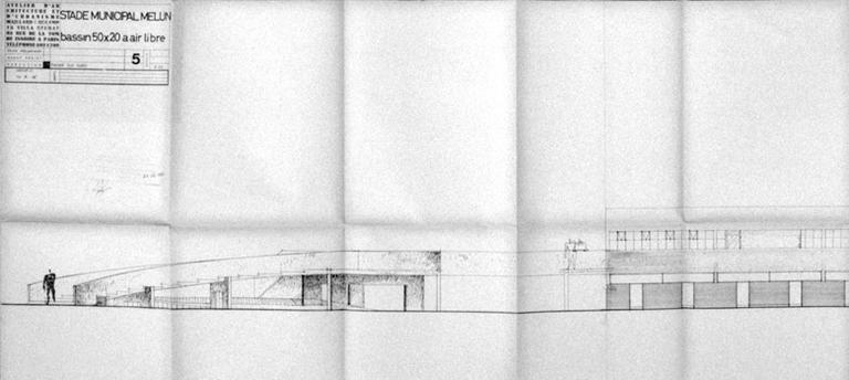 Bassin découvert : élévation sud-ouest (vers le stade). Partie gauche du document.