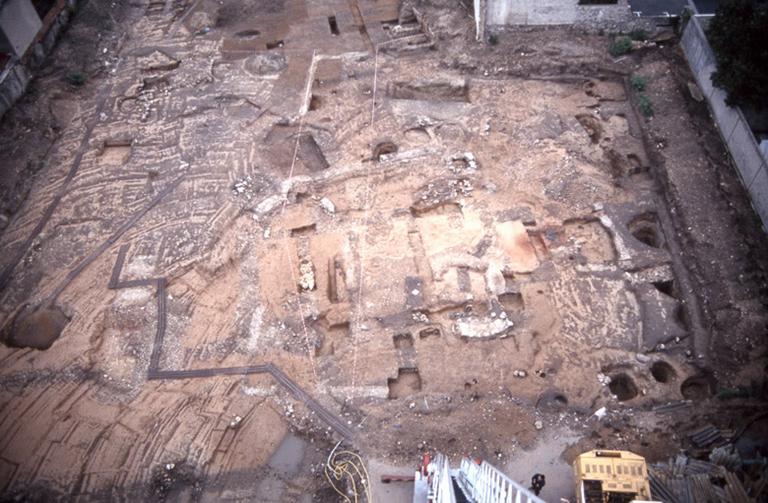 Site archéologique antique, 19bis rue de la Rochette : vue aérienne, depuis une nacelle.