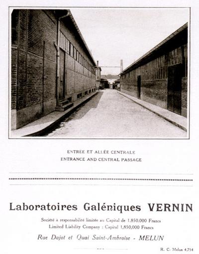 Entrée et allée centrale. Plaquette éditée par les Laboratoires galéniques Vernin vers 1930, p. 1.