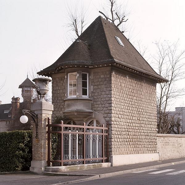 l'ancien pavillon de gardien