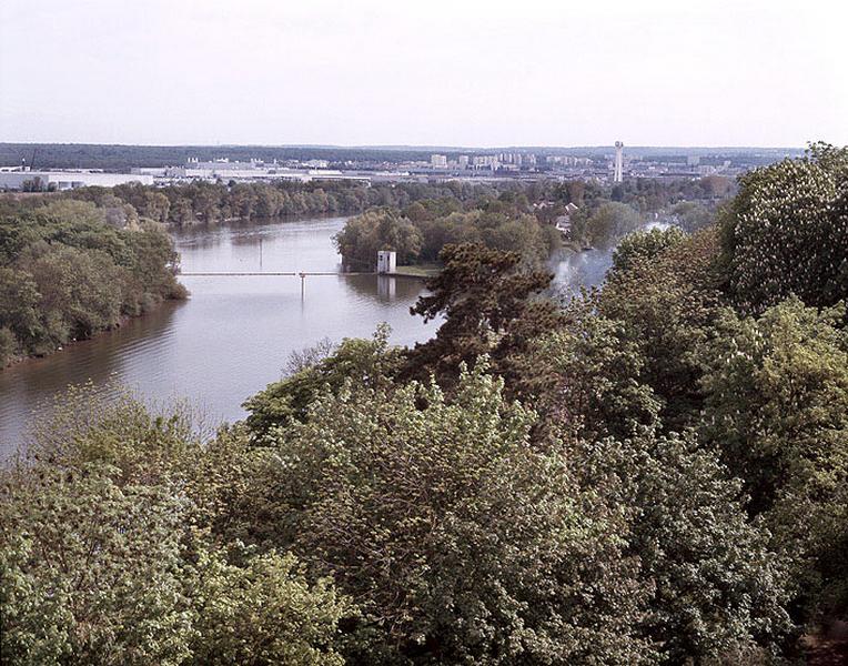 panorama sur la Seine vers l'aval depuis le belvédère