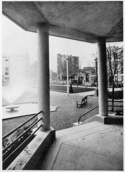 Vue du square depuis le kiosque, photographie, vers 1935.