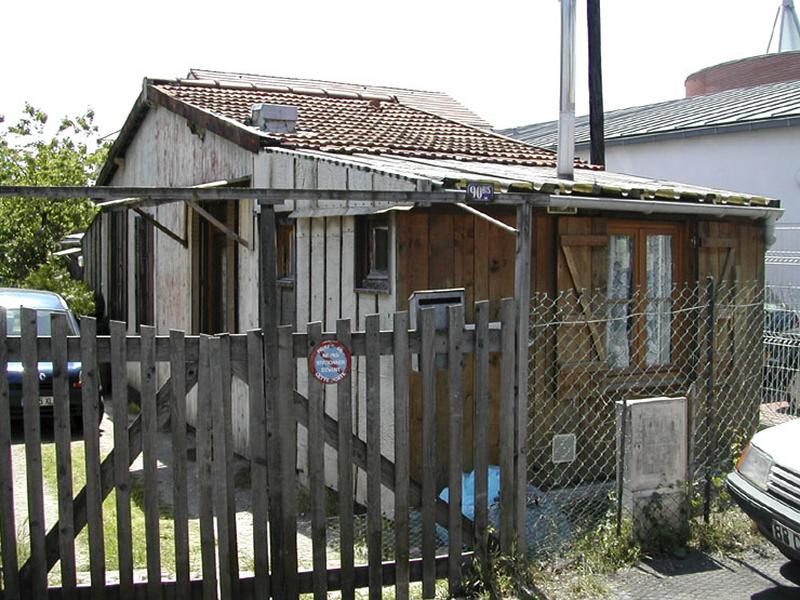 Maisonnette du 90 bis rue du Moulin-à-vent.