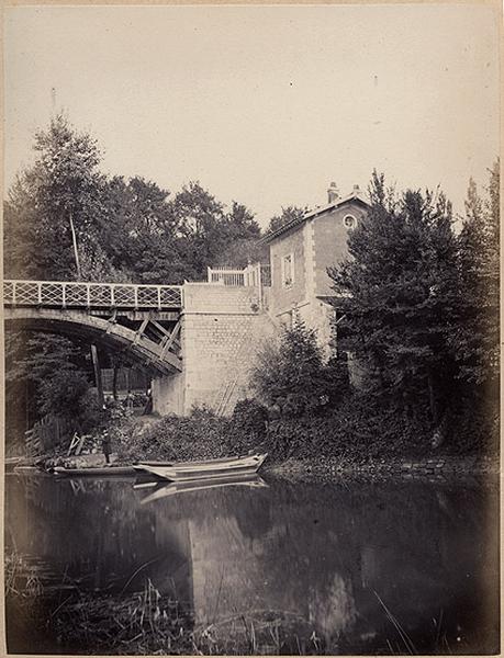 Bords de Marne. 'La maison du gardien au pont de Champigny'.