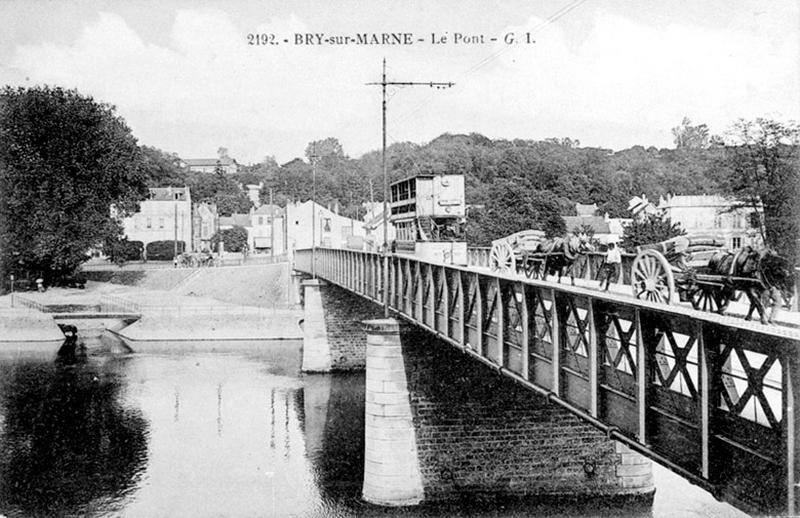 Vue du pont métallique.