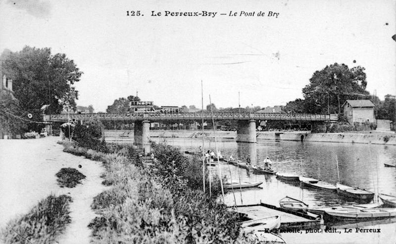 Vue du pont métallique.
