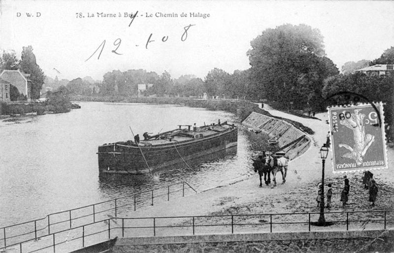 Vue du chemin de halage, le long du quai de la Marne.