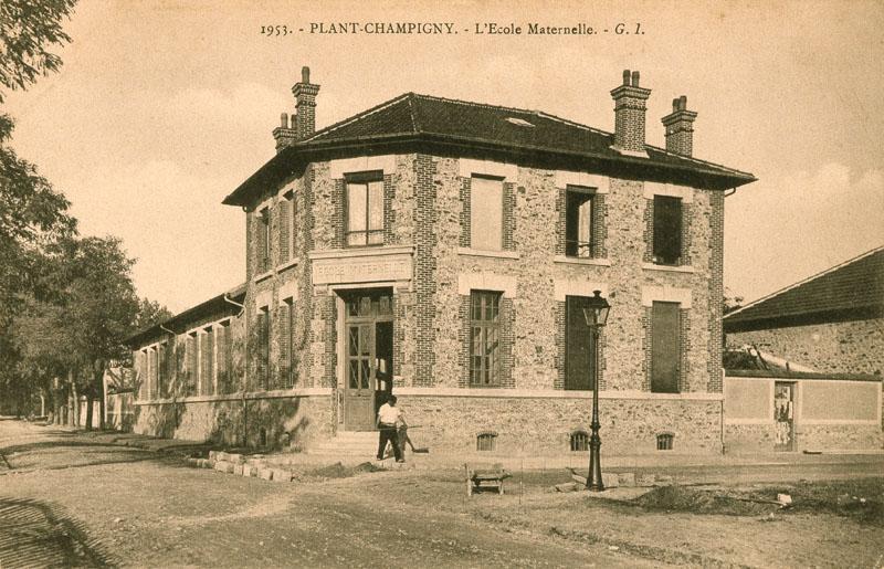 Vue d'ensemble depuis la rue.