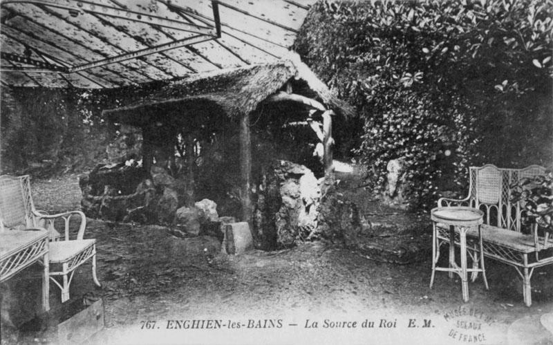 Vue du pavillon de la source du Roi.