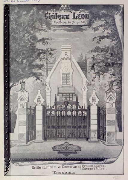 Elévation de la grille d'entrée et des communs (pavillon de garde et garage d'autos). Sur les piles, figurent les initiales du château Léon 'CL' alors que sur la cheminée marquant le pignon du pavillon, ce sont celles du propriétaire durant les années 1920, Axel Thoasen.