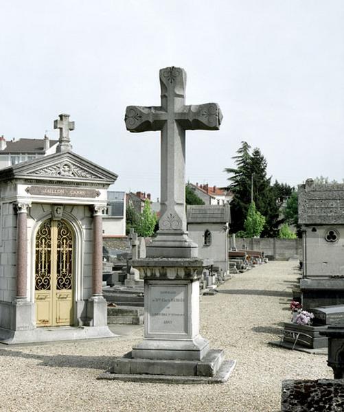 Croix de cimetière