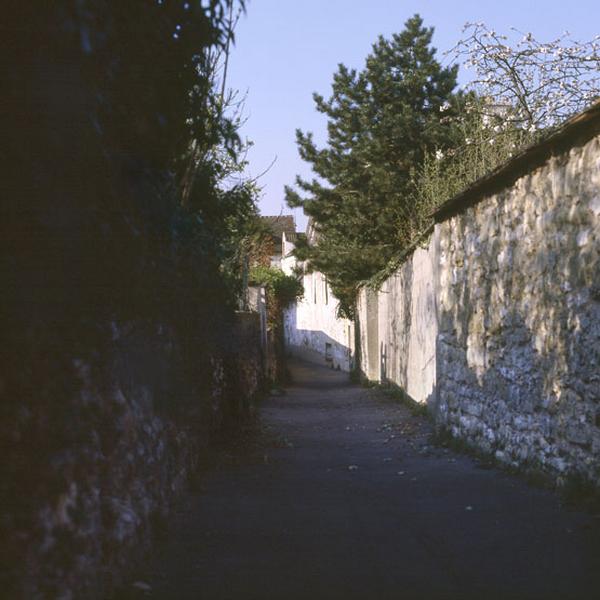 la sente du village