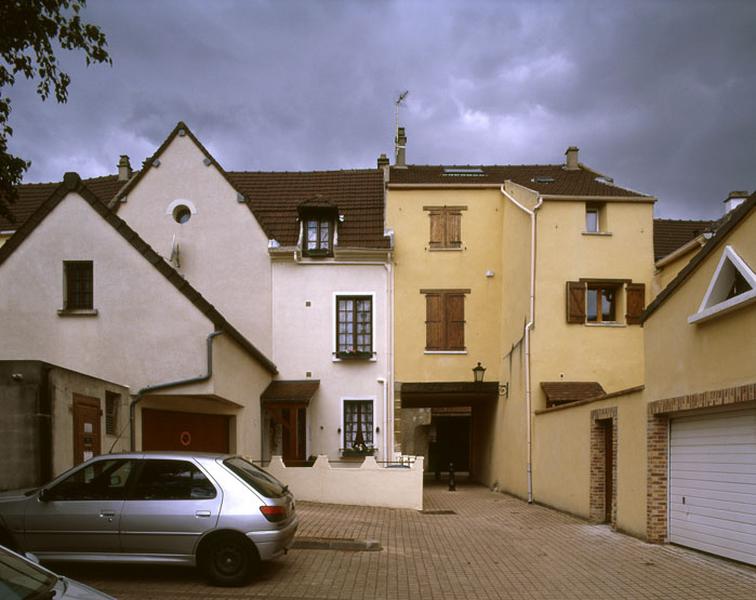 la cour Laurence