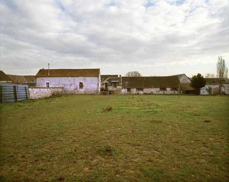 l'ancien potager se trouvant à l'arrière des bâtiments situés à l'ouest