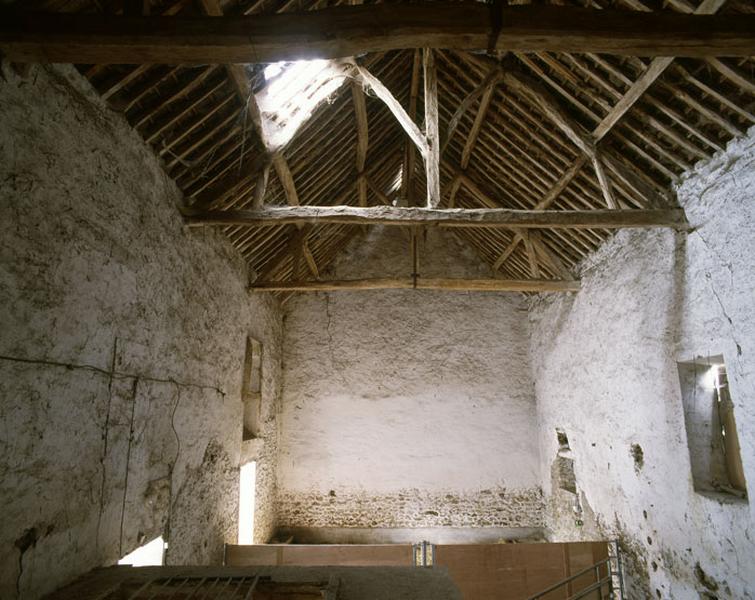 vue intérieure du bâtiment se trouvant à côté du corps d'entrée