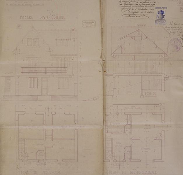 Plan du rez-de-chaussée, plan de l'étage de soubassement, élévation de la façade postérieure, coupe transversale de la maison de Pierre Pile.