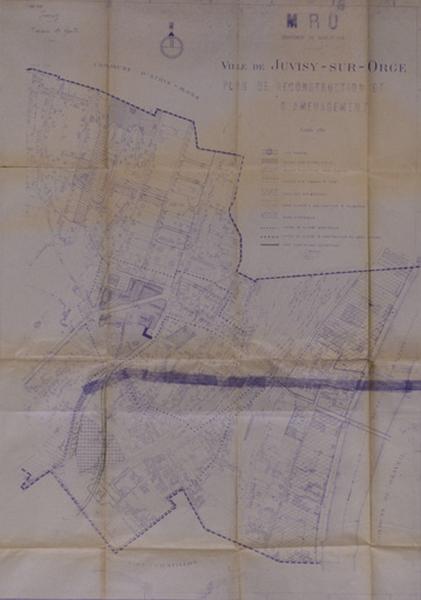 Détail du Plan de Reconstruction et d'Aménagement de Juvisy signé Paul Ohnenwald, architecte-urbaniste, portant le cachet du Ministère de la Reconstruction et de l'Urbanisme, vers 1946 : vue partielle.