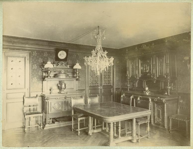 La salle à manger de Camille Flammarion : photographie anonyme prise vers 1900.