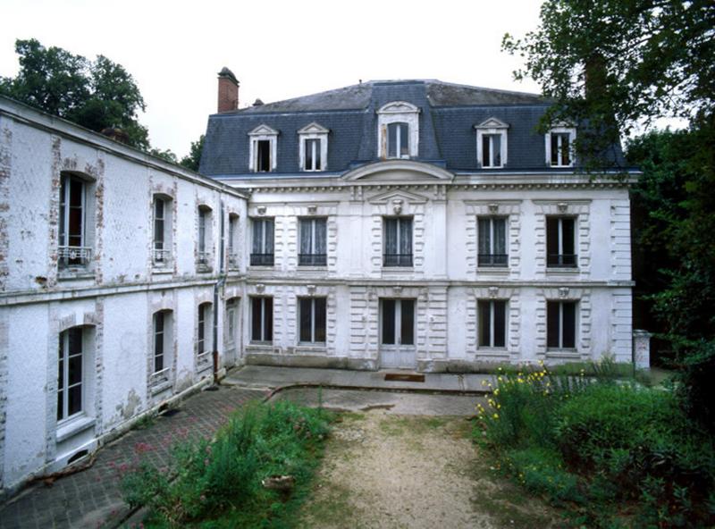 Façade principale.