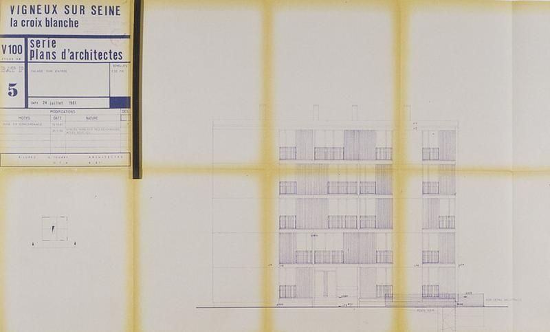 Bâtiments P (ponctuels) : façade sur entrée.