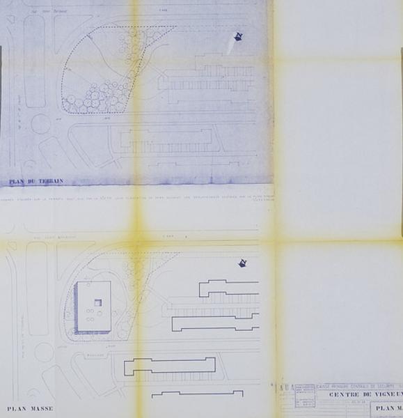Plan du terrain et plan-masse du bâtiment.