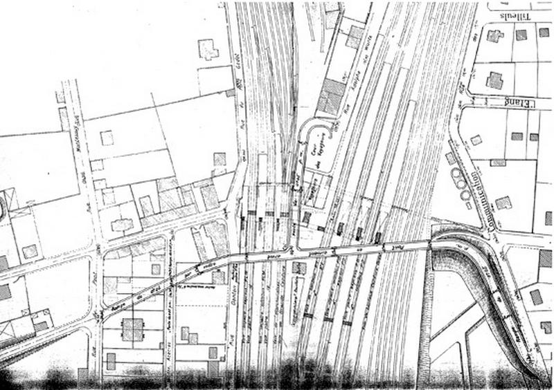 Gare de Juvisy-voyageurs (1e gare) : pont supérieur de maçonnerie projeté au-dessus des voies, en remplacement des passerelles métalliques. 2e projet non signé, daté du 14 juin 1904.