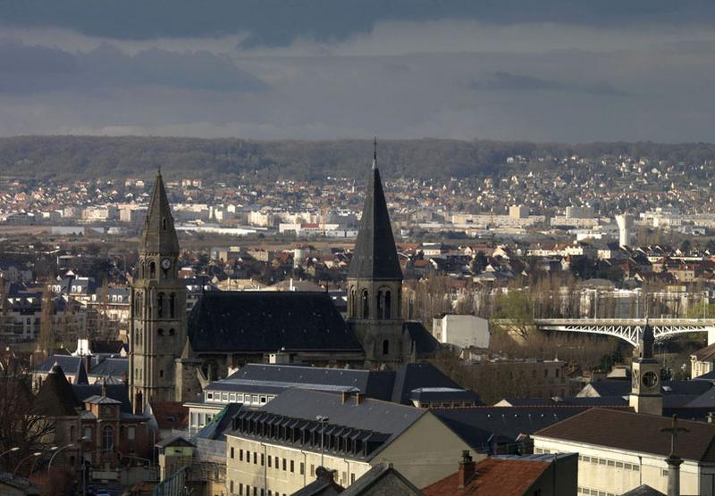 vue du site de Chanteloup prise depuis le cimetière de Poissy