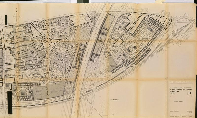 Agence foncière et technique de la région parisienne. Création d'un groupe de logements. Chanteloup les Vignes, Andrésy, Triel. Plan masse, octobre 1968, signé Emile Aillaud. Partie de l'ensemble situé à l'est de la route de Poissy et jusqu'à Andrésy. Des bâtiments serpentins apparaissent ; les zones non aedificandi le long de l'autoroute sont réservées aux équipements sportifs.