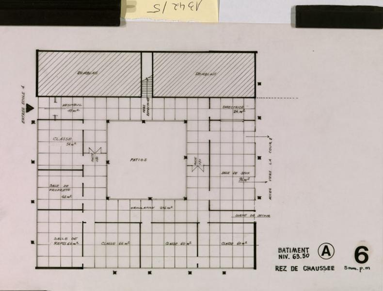 Groupe scolaire G3. Plan du rez de chaussée du bâtiment A (école maternelle) du dossier d'avant-projet, 1972. Emile Aillaud, architecte.