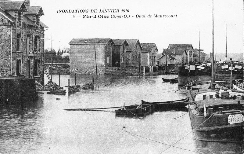 les quais de Fin d'Oise lors des inondations de 1910