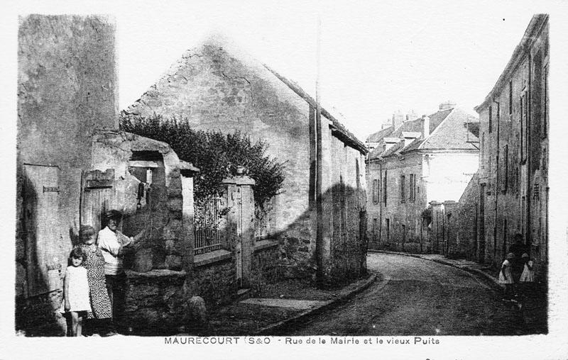 le puits de l'ancienne rue de la Mairie, actuellement rue du général de Gaulle