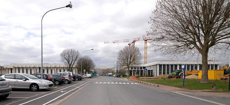 Rungis, ensemble industriel et commercial dite zone SILIC. Entrée de la zone construite en 1970.