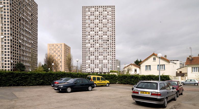 Alfortville, cité dite grand ensemble nord d'Alfortville. Vue des tours de la rue de Lisbonne.