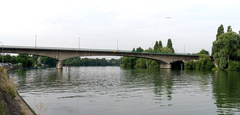 Villeneuve-Saint-Georges . Pont de Villeneuve-Saint-Georges (n°3). Vue d'ensemble.