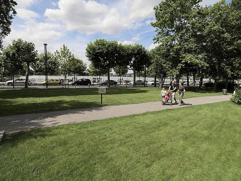 Jardin public dit square du Lac, puis square Jacques Daburon aujourd'hui Promenade Daburon
