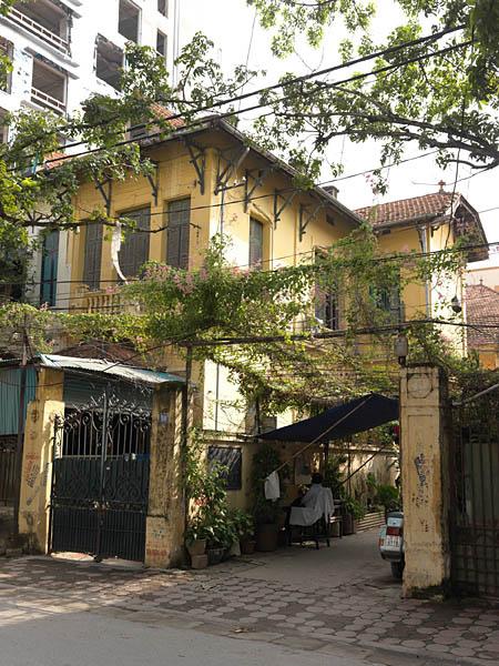 Lotissement, 59 rue Tran Quoc Toan. Entrée du lotissement.