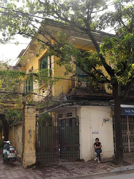 Lotissement, 59 rue Tran Quoc Toan. Vue d'une partie de la maison jumelée, faisant partie du lotissement.