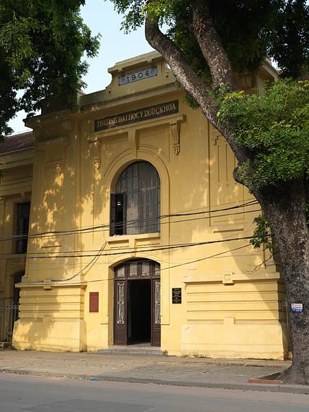 Université de médecine, rue Le Thanh Tong, 1904.