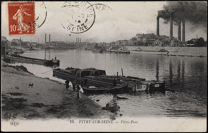 Vitry-sur-Seine. Vue des bords de Seine. Carte postale. ( Musée de la batellerie, Conflans-Sainte-Honorine)