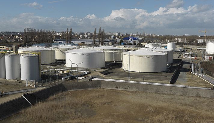 Villeneuve-le-Roi, dépôt pétrolier. Vue générale du site.