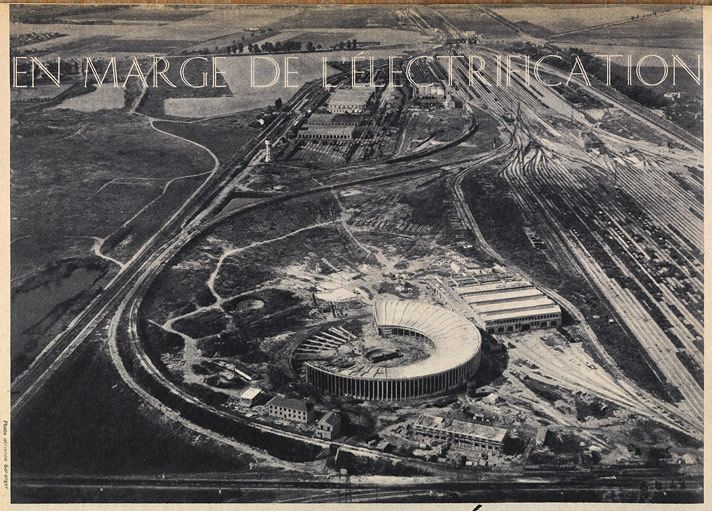Villeneuve-Saint-Georges. Vue aérienne de la gare et de la nouvelle rotonde. Tiré de : Le nouveau dépôt de Villeneuve-Triage. In Notre métier, l'hebdomadaire du cheminot, n° 175, nov.1948. (Association pour l'histoire des chemins de fer, Paris)