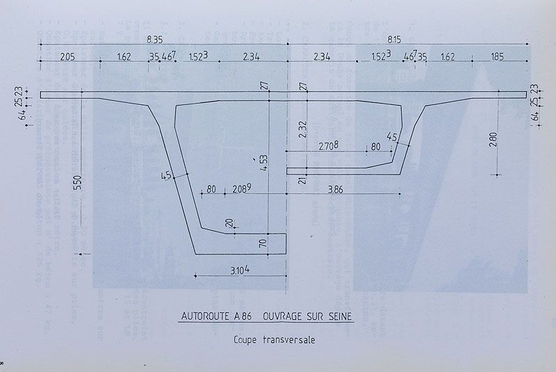 Choisy-le-Roi, Alfortville, Vitry-sur-Seine. Pont de Choisy de l'A86. Tiré de : Choisy-le-Roi, construction du pont de l'autoroute A86" / Bulletin annuel AFPC (Association française pour la construction)", 1983-84, p. 224-226, 385-386.